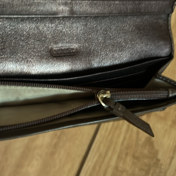 Retro Coach Signature Brown Leather and slightly shimmery Fabric - Picture 6 of 6